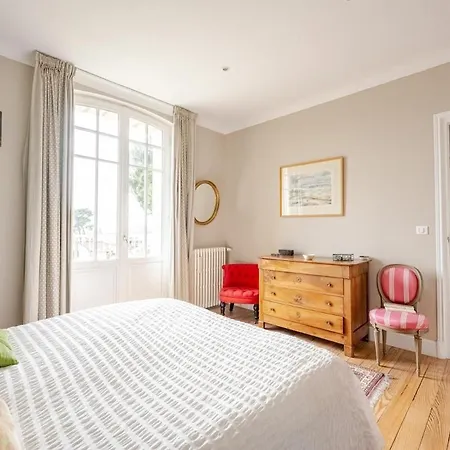 Parc De 250 M 鲁瓦扬