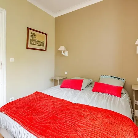 Parc De 250 M 别墅 *